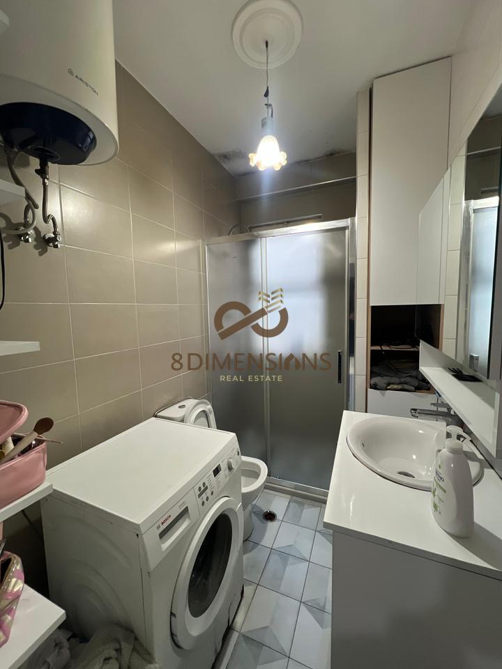 Shitet Apartament 1+1 Misto Mame, prane Pallateve Cabej (D8141A-109)
