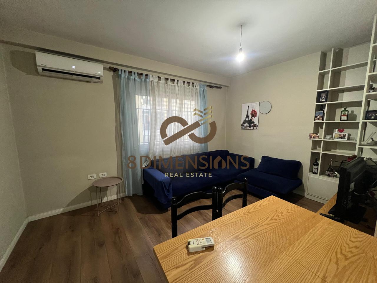 Shitet Apartament 1+1 Misto Mame, prane Pallateve Cabej (D8141A-109)
