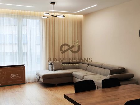 Jepet me qera Apartament  1+1 tek ish stacioni i trenit