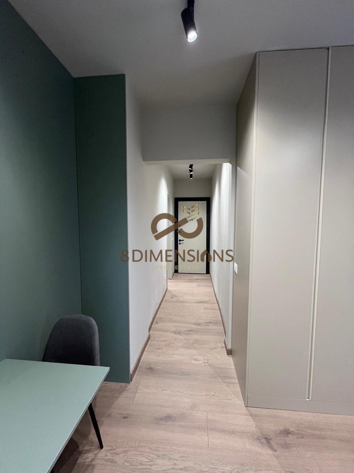 Shiten 3 Garsoniere tek ish Stacioni Trenit