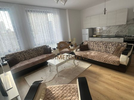 Jepet me qera Apartament 2+1 tek Bulevardi i Ri
