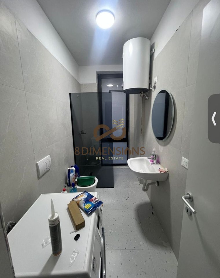 Jepet me qera Apartament 2+1 tek Bulevardi i Ri D8242A-53