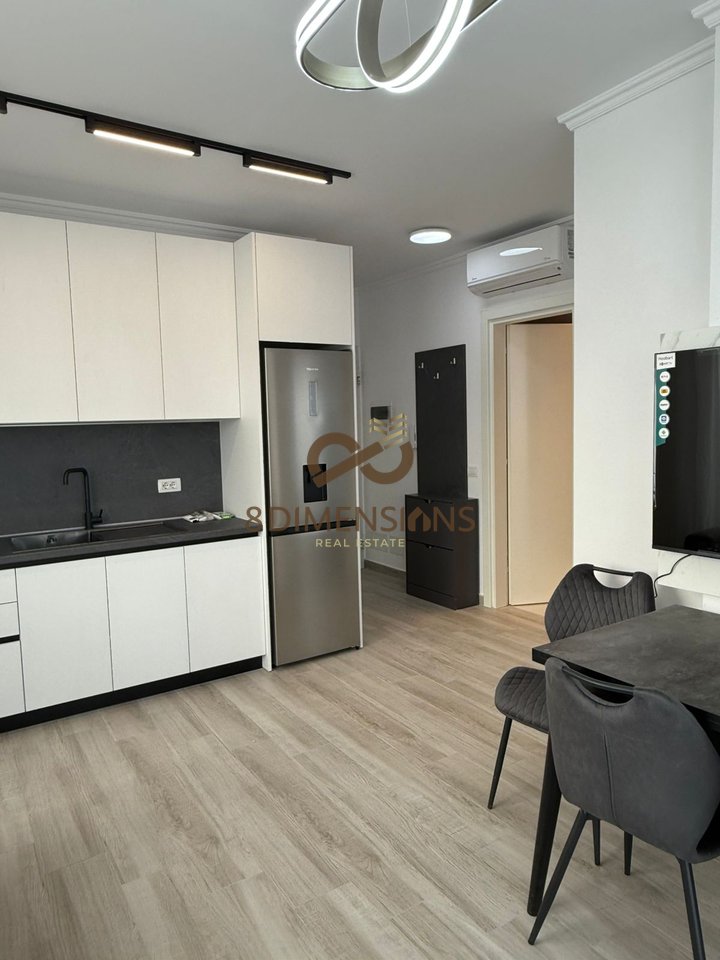 Apartament per qera 2+1, tek fillimi I Bulevardit te Ri (D8242A-58)