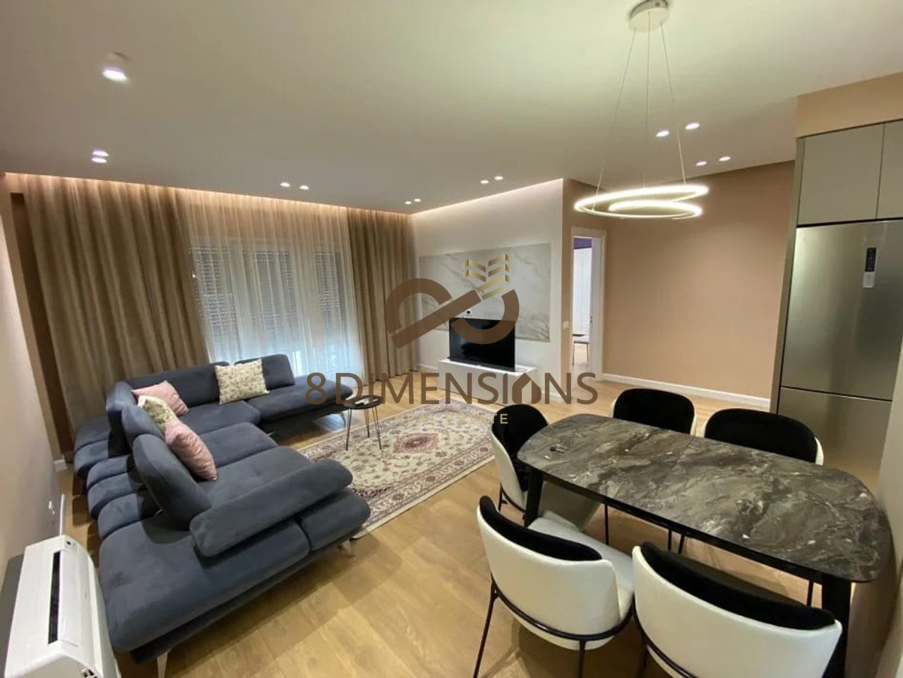 For rent: 2+1 apartment with 2 bathrooms on Dibra Street, near Hotel Elisa.