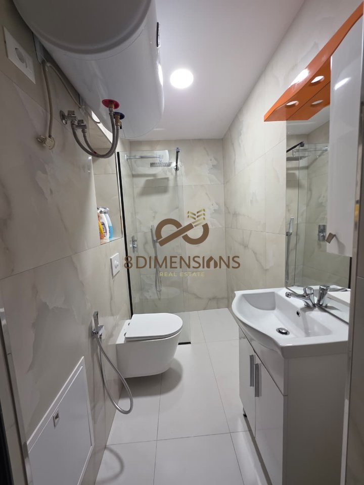 Jepet me qera apartament 4+1 tek rrugen Mine Peza, me siperfaqe  120 m2