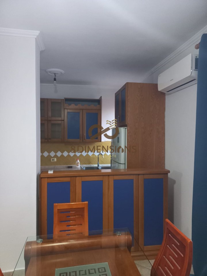 JEPET ME QERA APARTAMENT 1+1 TE RRUGA IRFAN TOMINI (D8241A-59)