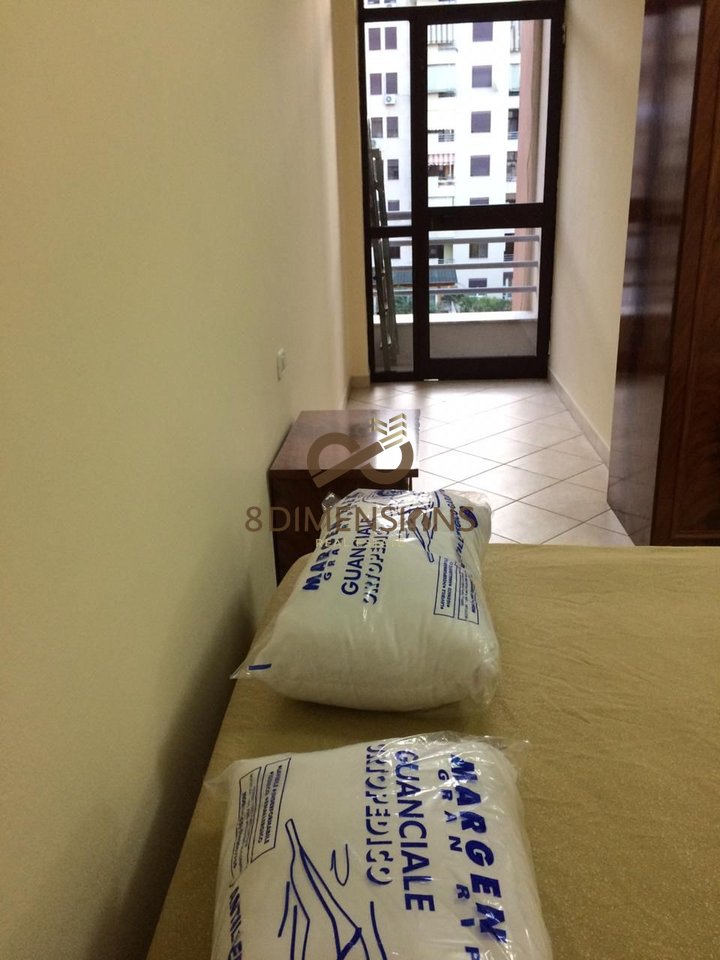 Jepet me qera apartament 3+1+2 tualete +2 ballkone tek Kompleksi PANORAMA (D8243A-7)