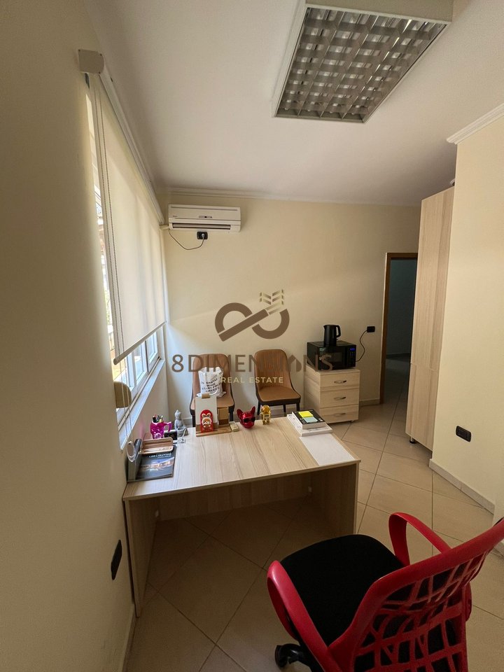 Office for rent in the Blloku area (D828A-23)
