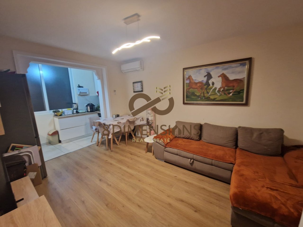Apartament 1+1 ne shitje ne Rrugen Mine Peza, I Rikonstruktuar Totalisht (ID D8141Z-9)