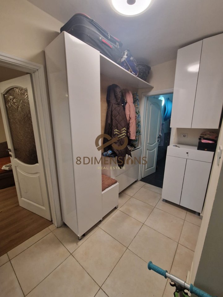 Apartament 1+1 ne shitje ne Rrugen Mine Peza, I Rikonstruktuar Totalisht (ID D8141Z-9)
