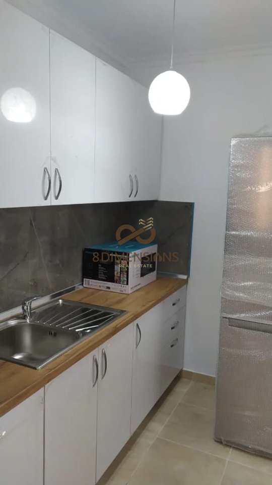 Jepet me qera Apartament 1+1 prane rruges Xhanfize Keko