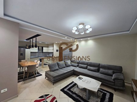 Appartamento 2+1 + ampio balcone in affitto nella zona del Lago Secco