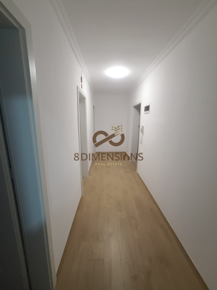 Ambient Premium me qira tek Pazari i Ri (D828Z-5)