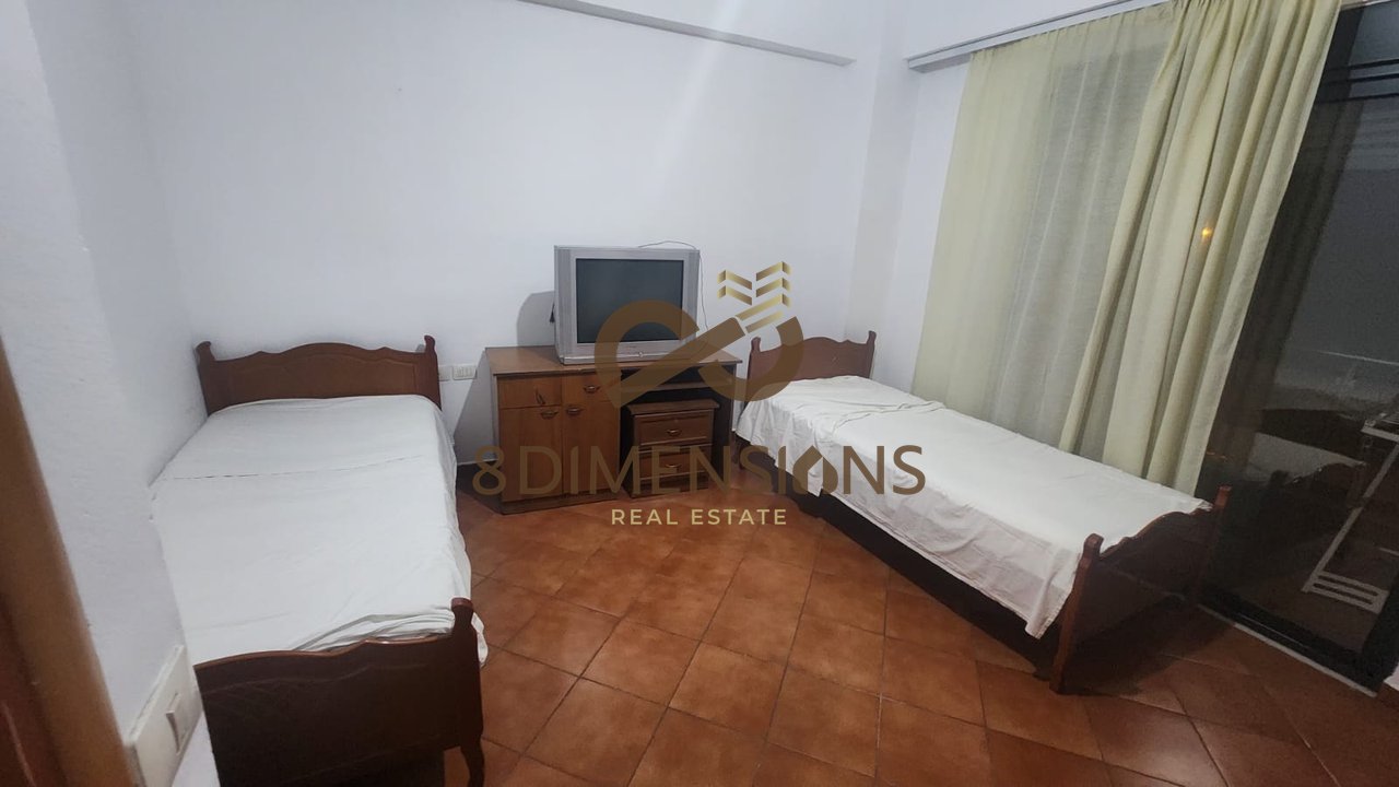 Apartament me qera 2+1 tek Pallati me Shigjeta D8242A-120