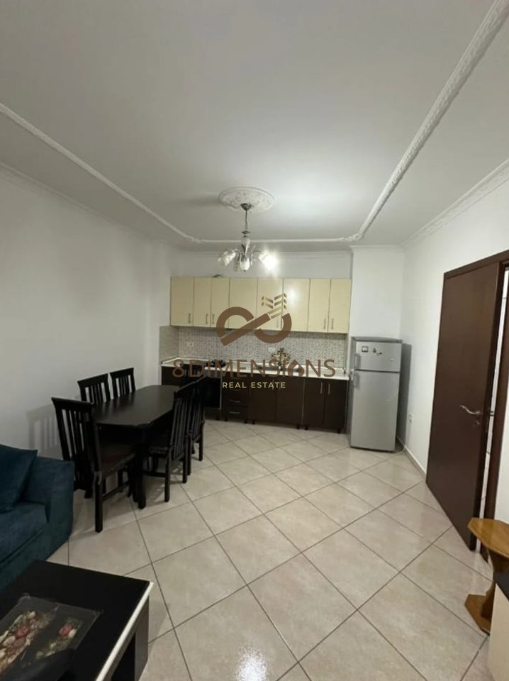 Jepet me qera Apartament 2+1 ne Astir te Rruga Loni Ligori (D8242A-124)