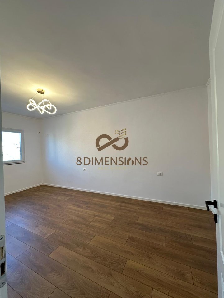Shitet apartament 2+1 prane Prokurorise Rr. Haxhi Hysen Dalliu (D8142Z-14)