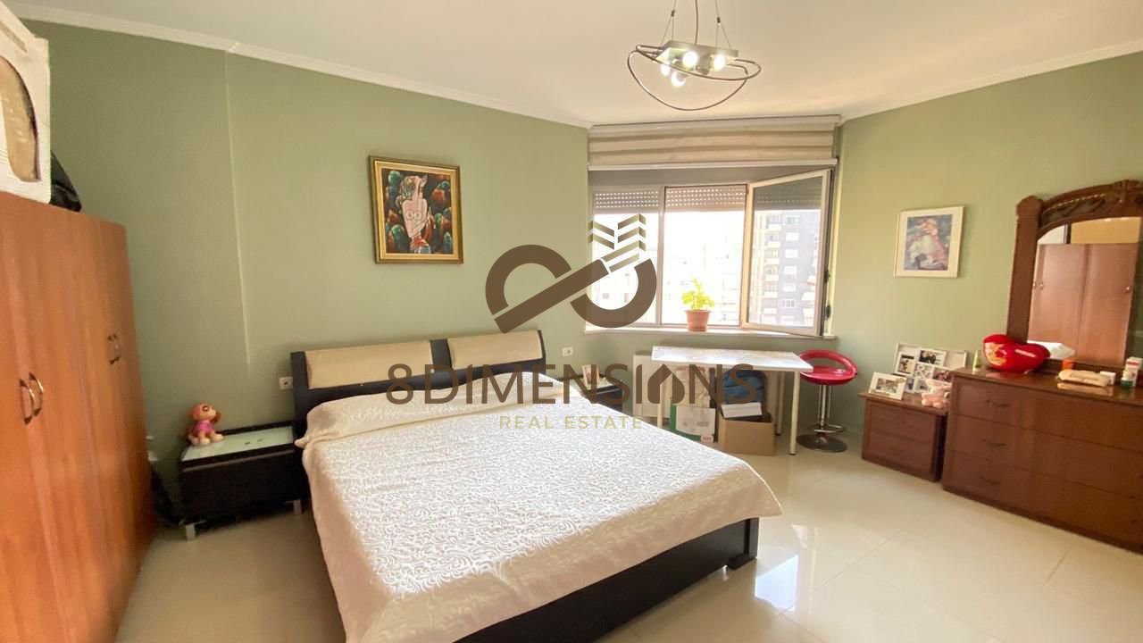 JEPET ME QERA APARTAMENT 1+1 TEK SELVIA PRANE VILA GOLD ( D8241A-125 )