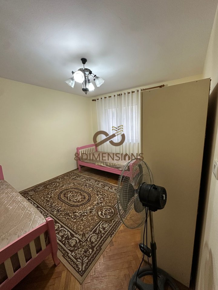 3+1 APARTMENT FOR RENT ON BULEVARDI ZOGU I PARE VERY CLOSE TO THE CENTER (D8143Z-5)