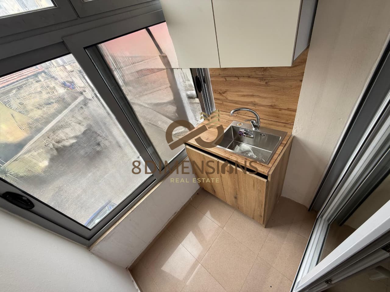 JEPET ME QERA SUPER APARTAMENT 2+1 NE VASIL SHANTO ME MOBILIM TE PAPERDORUR ASNJEHERE (D8242Z-11)