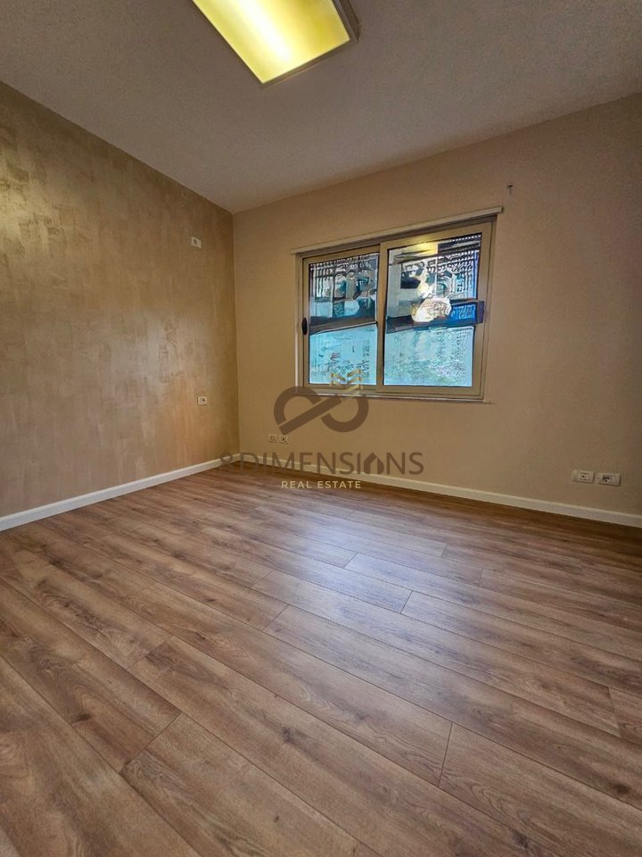 Apartament 2+1 +Ballkon ne shitje ne Rr. Mine Peza, Ne Pallat te Ri - ME HIPOTEKE