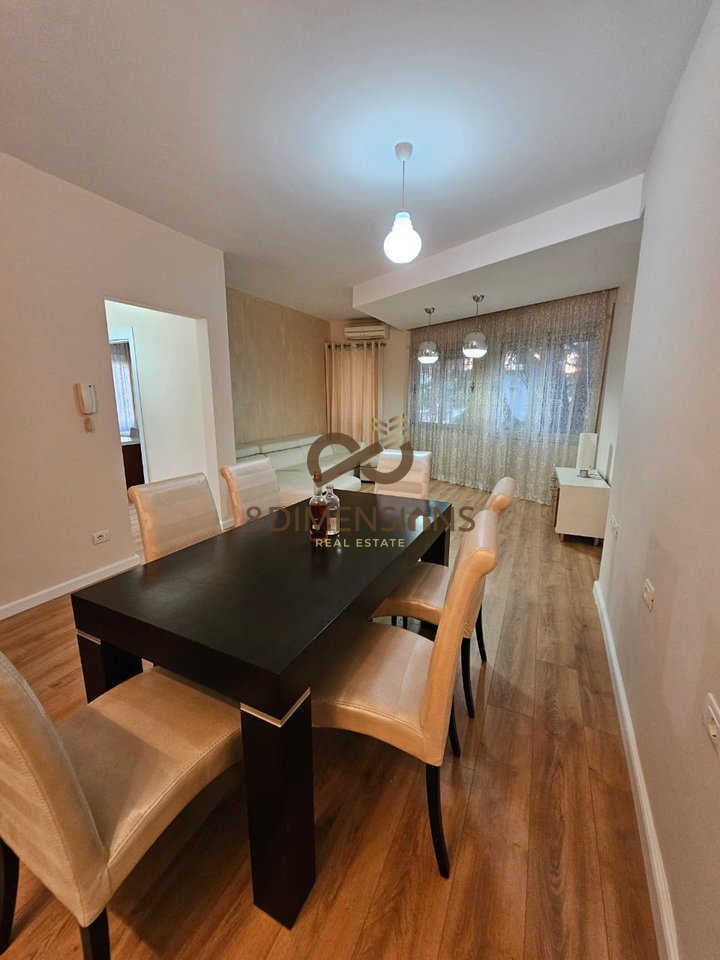 Apartament 2+1 +Ballkon ne shitje ne Rr. Mine Peza, Ne Pallat te Ri - ME HIPOTEKE