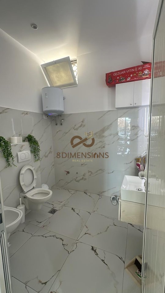 For rent, Aesthetic Shop Kavaja Street near Square 21 (D825A-32)