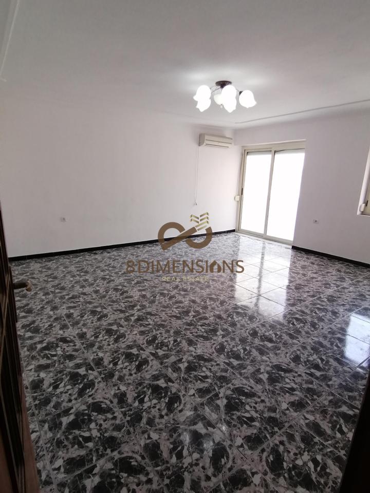 Appartamento 2+1 + Cucina Separata + Balcone in affitto in Via Islam Alla, vicino a Myslym Shyri