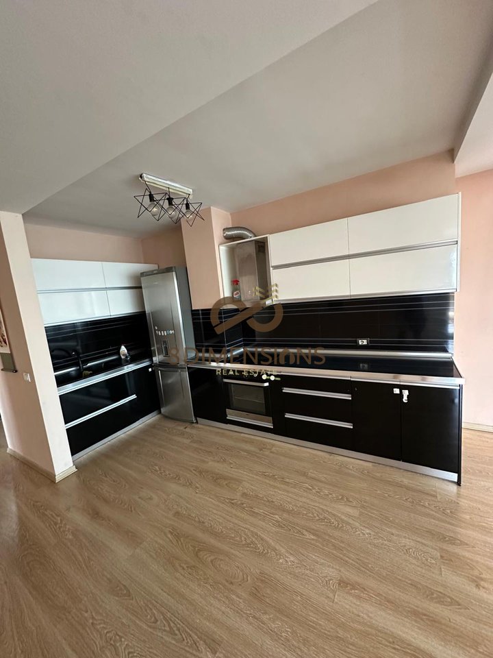 Apartment 2+1 for rent in Lapraka near Lapraka Mosque (D8242A-142)
