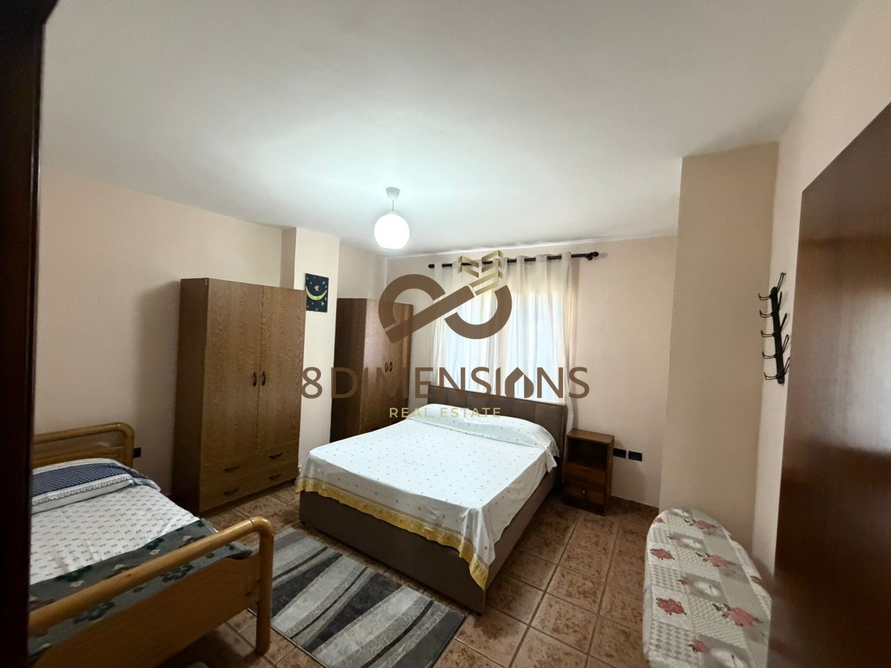 Jepet me qera apartament 1+1 tek Rrgua e Elbasanit, prane shkolles se Baletit (ID D8241A-142 )