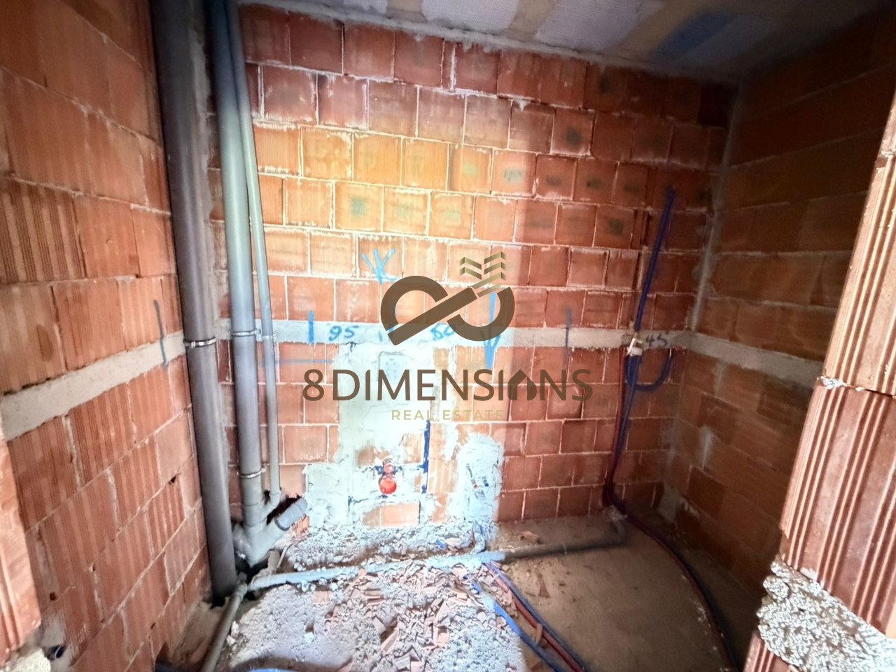 Shitet Apartamenti 1+1 ne nje prej Rezidencave te Reja ne Paskuqan (D8141A-75)
