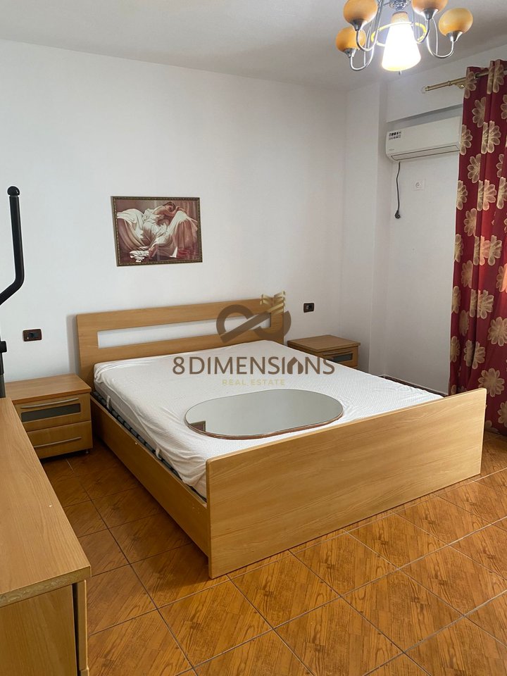 Jepet me qera Apartament  2+1 Te Garda te Rruga Dora D’Istria (D8242Z-15)