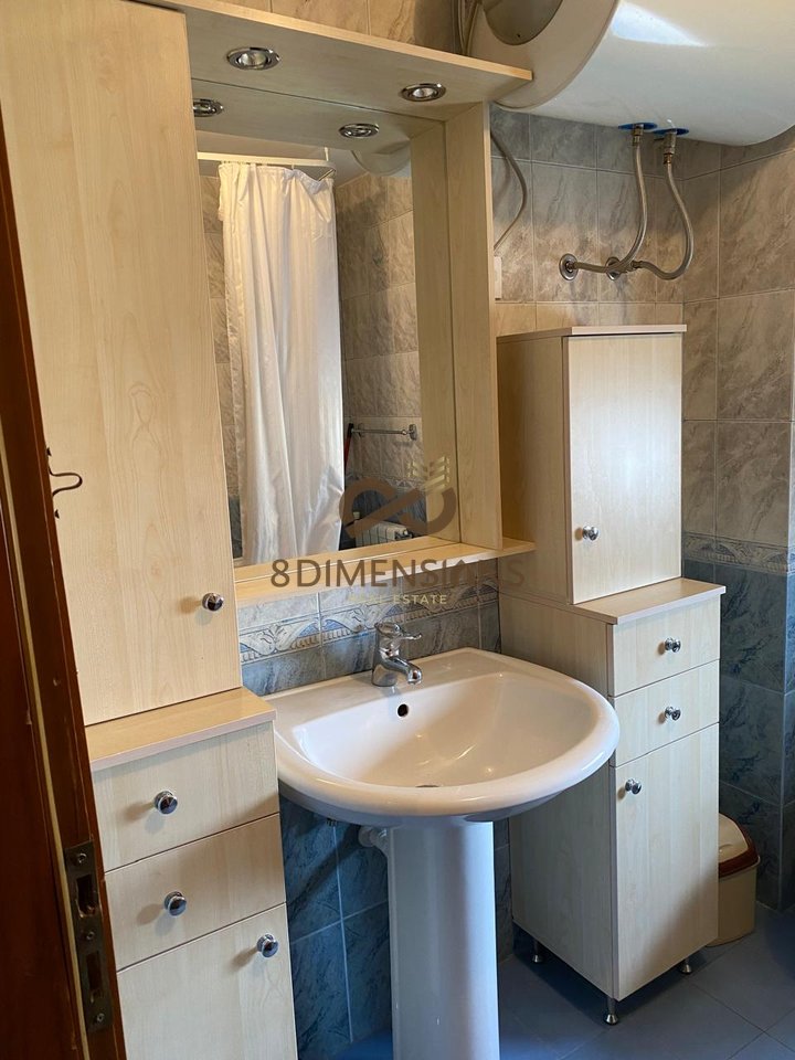 Apartment 3+1 for rent on Elbasan Street near the American Embassy