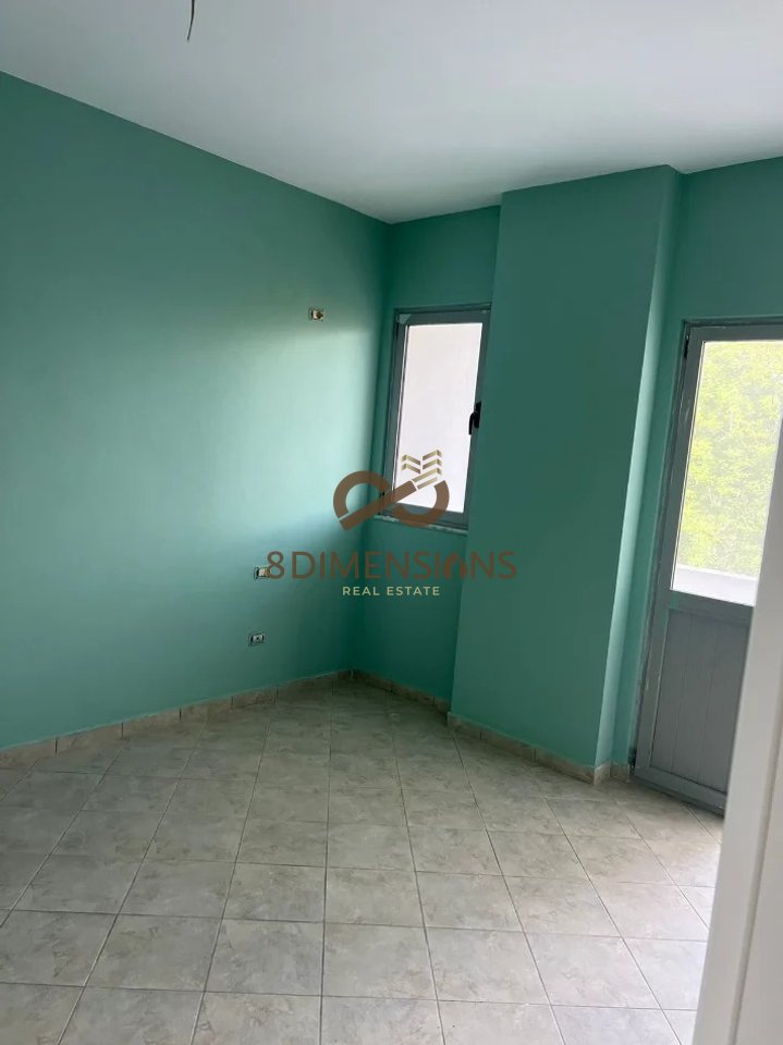Shitet Apartament, 2+1, ne Kashar, prane Casa Italia  (D8142A-91)
