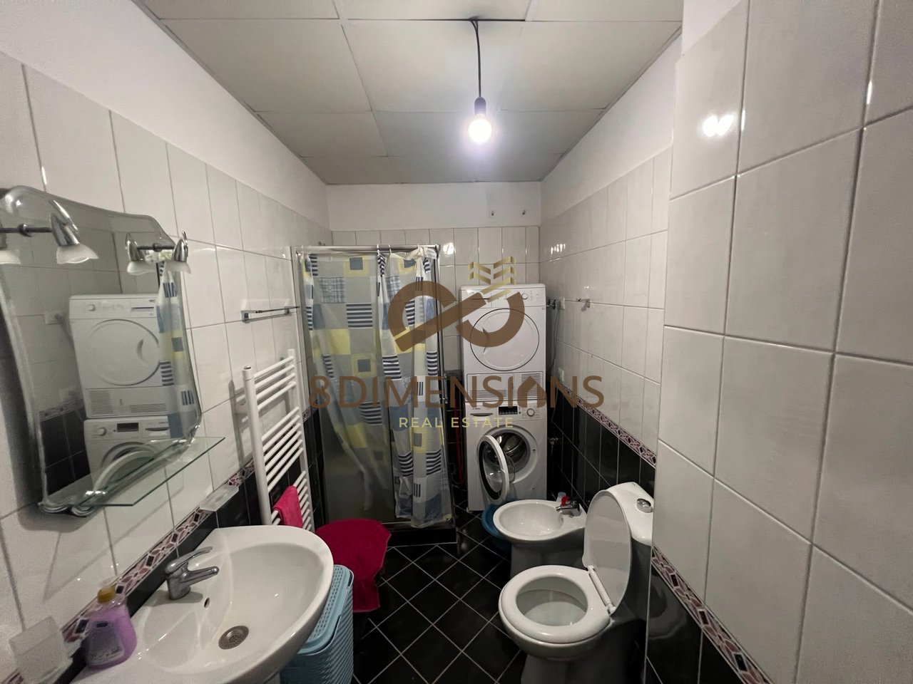 Shitet Apartament 3+1+2 tualete ne Fresk me hipoteke prane shkolles 17 Shkurti (D8143A-25)