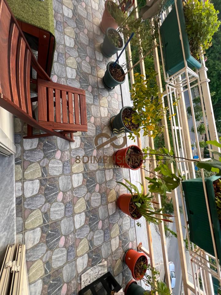 Shitet Apartament 3+1+2 tualete ne Fresk me hipoteke prane shkolles 17 Shkurti (D8143A-25)