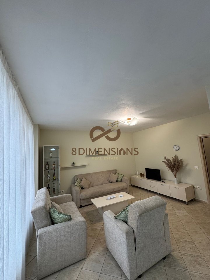Jepet me qera Apartament 1+1 Te Ish Tregu Elektrik prane Bar Britanikut (D8241Z-48)