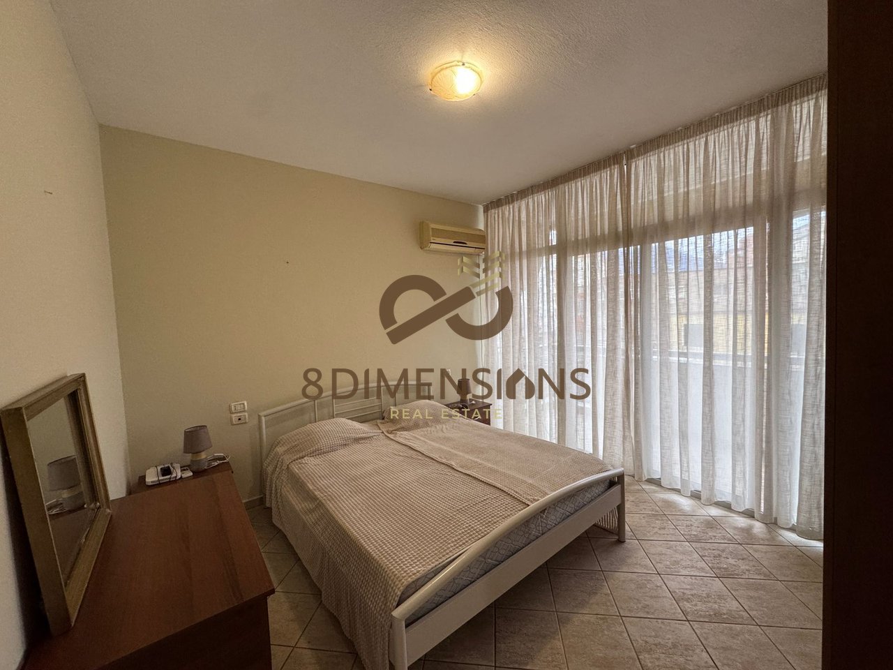 Jepet me qera Apartament 1+1 Te Ish Tregu Elektrik prane Bar Britanikut (D8241Z-48)