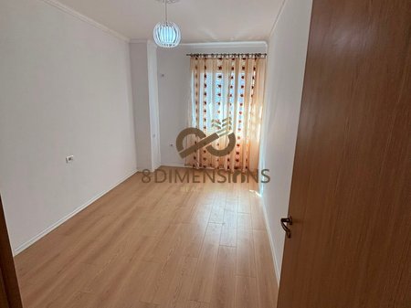 SHITET APARTAMENT 2+1 NE FRESK PRANE ANA MARKET (D8142A-98)
