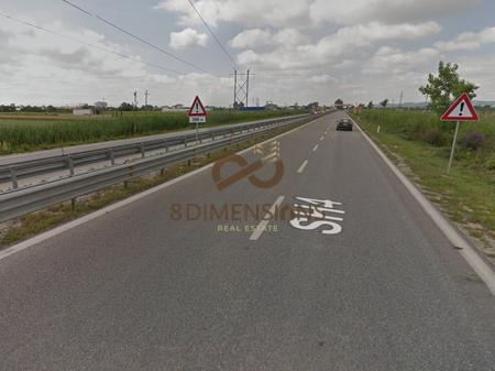 Shitet Toke ne Autostraden Lushnje – Fier, shume prane aksit kryesor  (D817A-4)