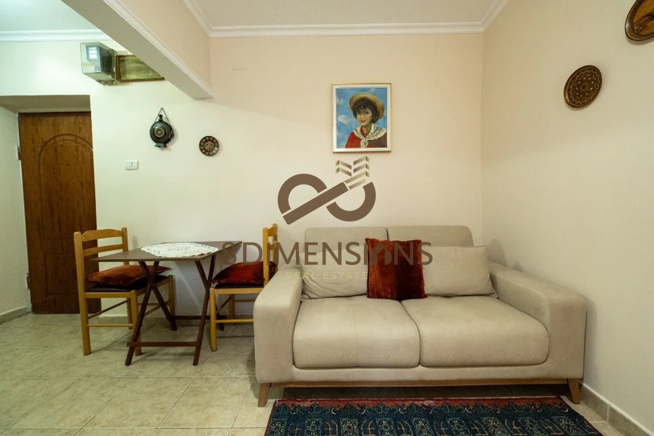 Jepet me qera Apartament 1+1 ne Rrugen Mihal Grameno, prane shkolles Mihal Grameno ne Tirane(D8241A-149)