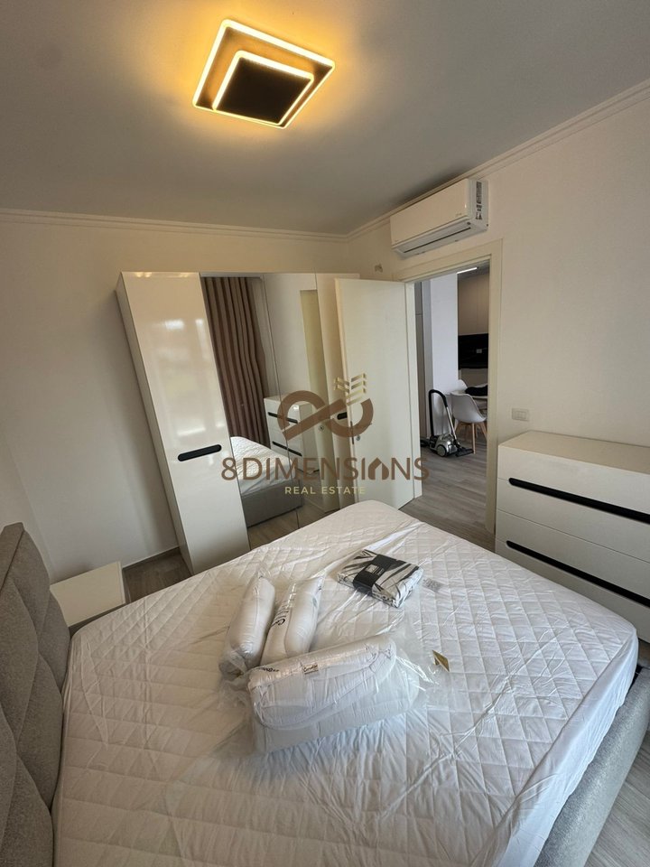 Apartament totalisht i ri 1+1 - Bulevardi i Ri,prane Usluga D8241A-153