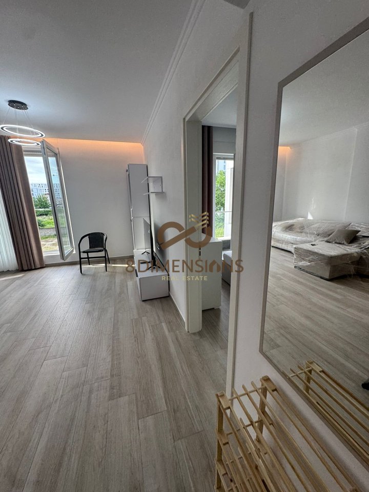 Apartament totalisht i ri 1+1 - Bulevardi i Ri,prane Usluga D8241A-153