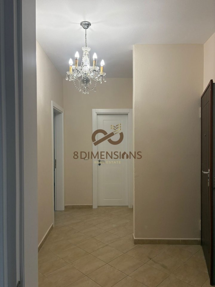 Affittasi appartamento 2+1 in via Elbasanit D8242A-154