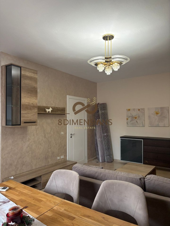 Affittasi appartamento 2+1 in via Elbasanit D8242A-154