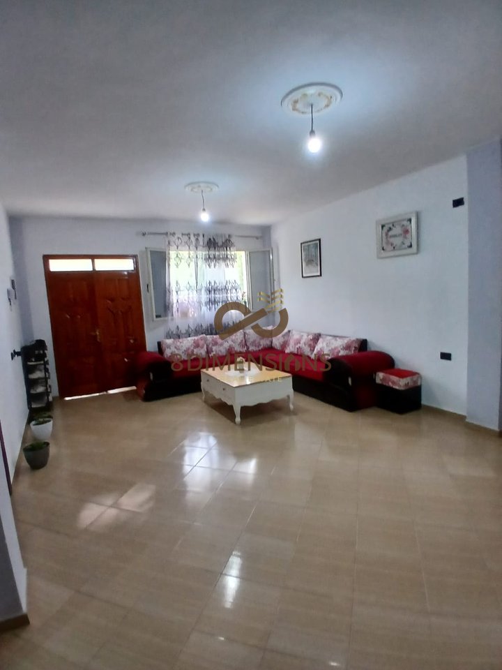 Private house for sale in Shkoze