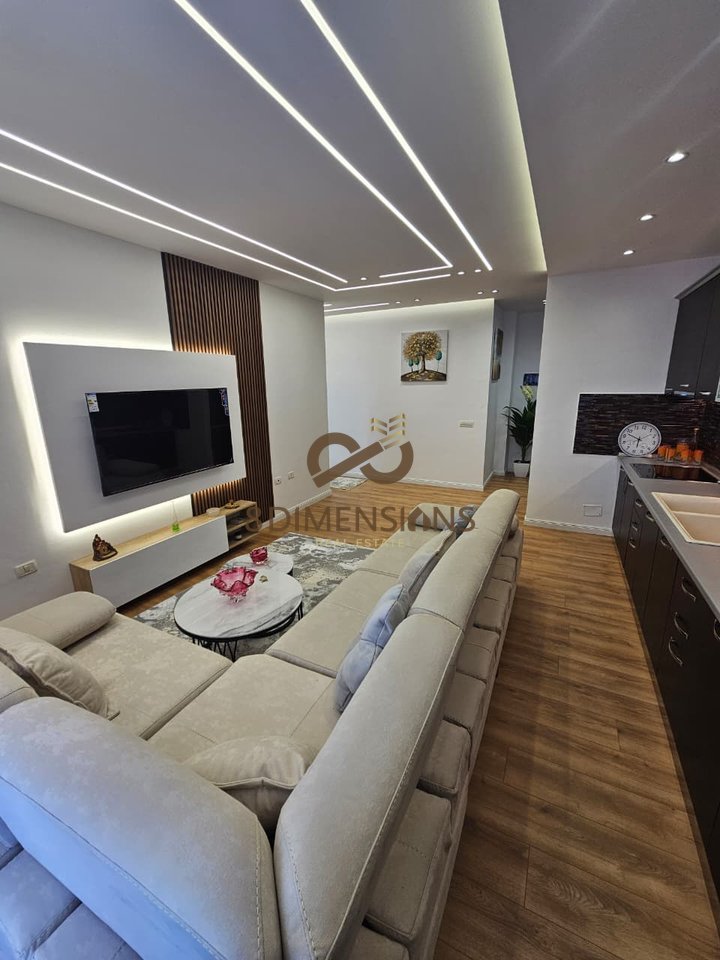 Vendesi appartamento 2+1 a Yzberisht vicino ai Palazzi Cabej (D8142A-103)