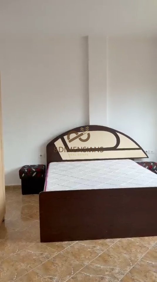 SHITET APARTAMENT 1+1 NE RRUGEN RRAPO HEKALI PRANE RRETHRROTULLIMIT TE SELITES  (D8141A-87)