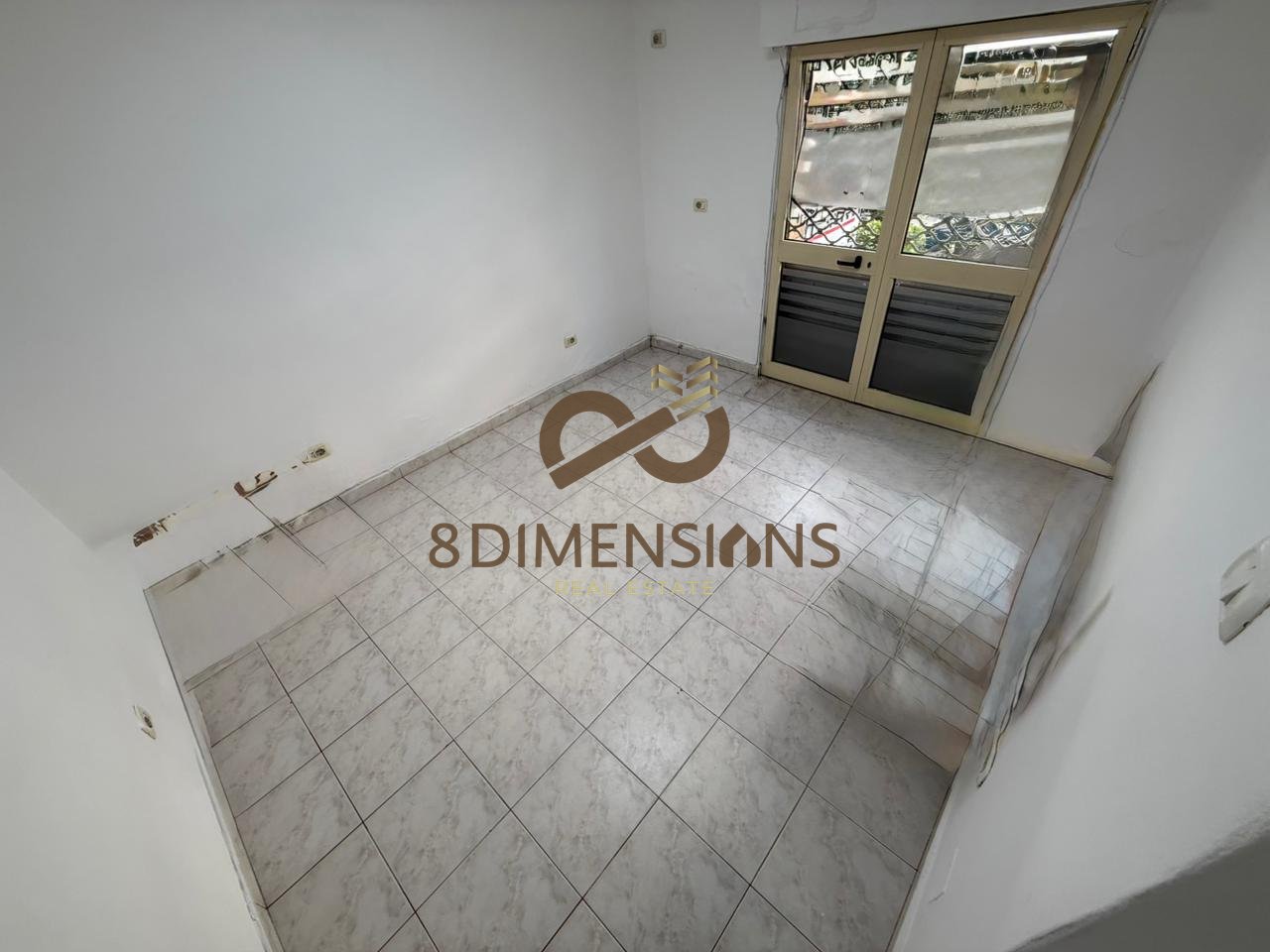 MUNDESI IDEALE INVESTIMI!!! APARTAMENT 1+1 NE MYSLYM SHYR PRANE GJYKATES SE RRETHIT (D8141Z-21)