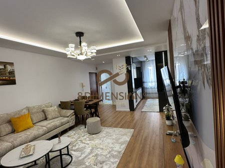 Appartamento 2+1+2 in vendita nel palazzo con frecce con ipoteca