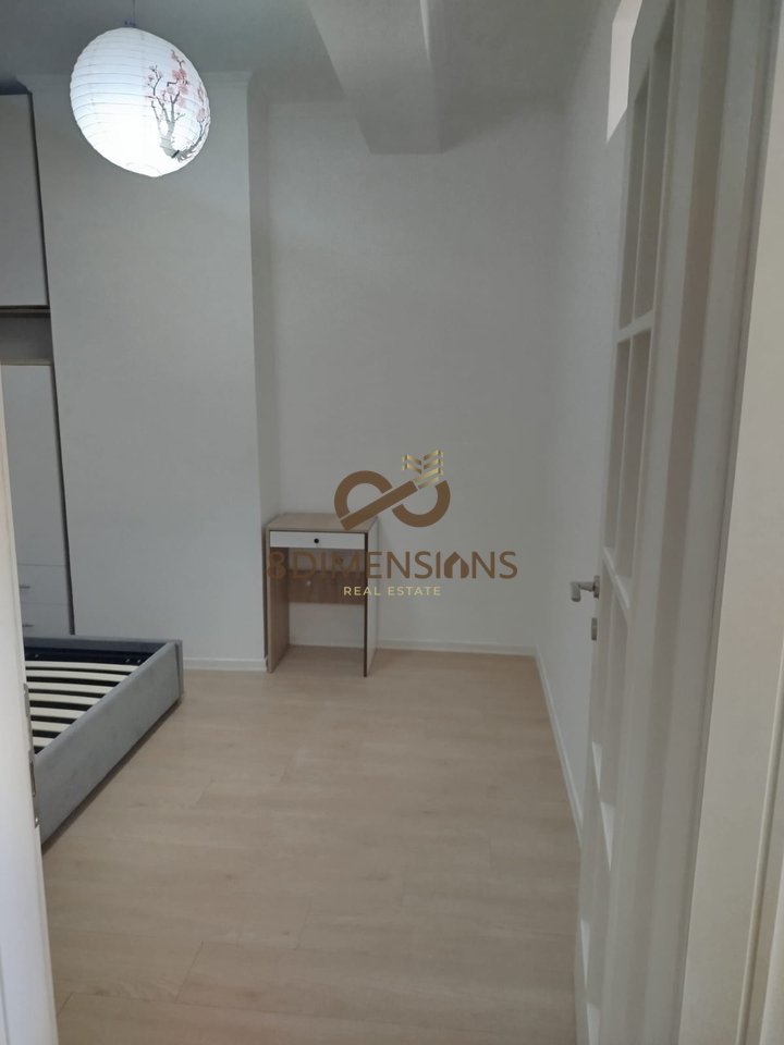 Shitet apartament 1+1 ne Kombinat - prane Credins Banke D8241A-155